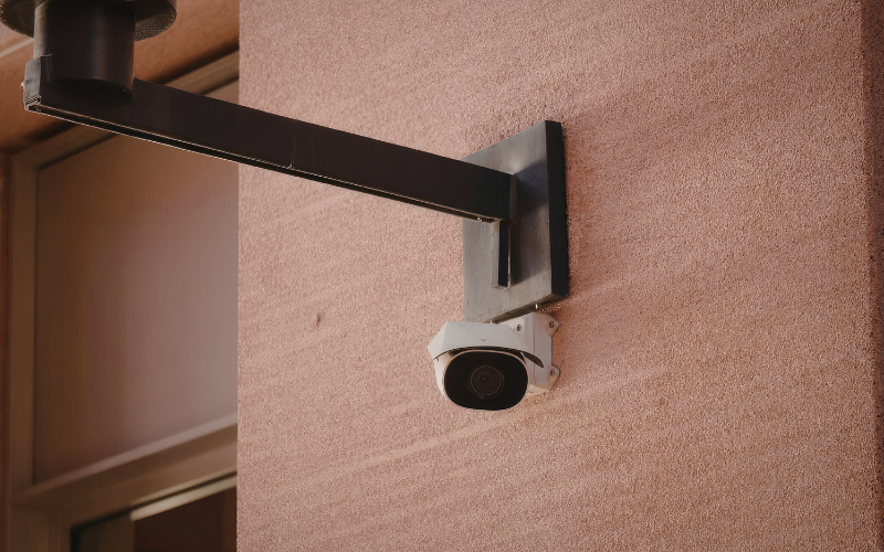 Outdoor Security Camera (1)